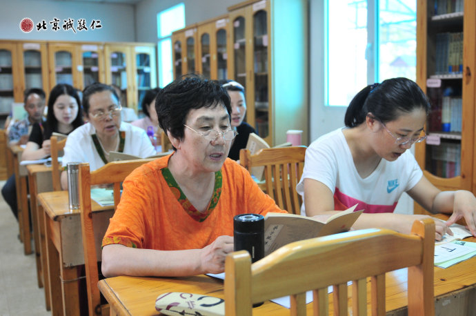 學員誦讀《弟子規》