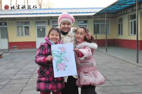 小學員為老師送上真摯的感恩之情