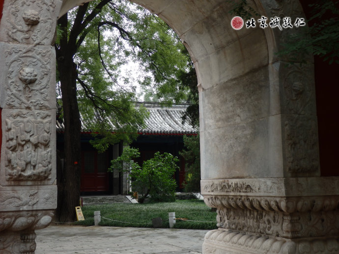 配圖：國子監琉璃牌坊