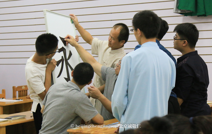 過關(guān)五個(gè)字才有獎(jiǎng)勵(lì)，加油！ 